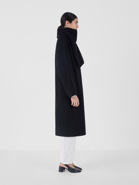 Uma Coat