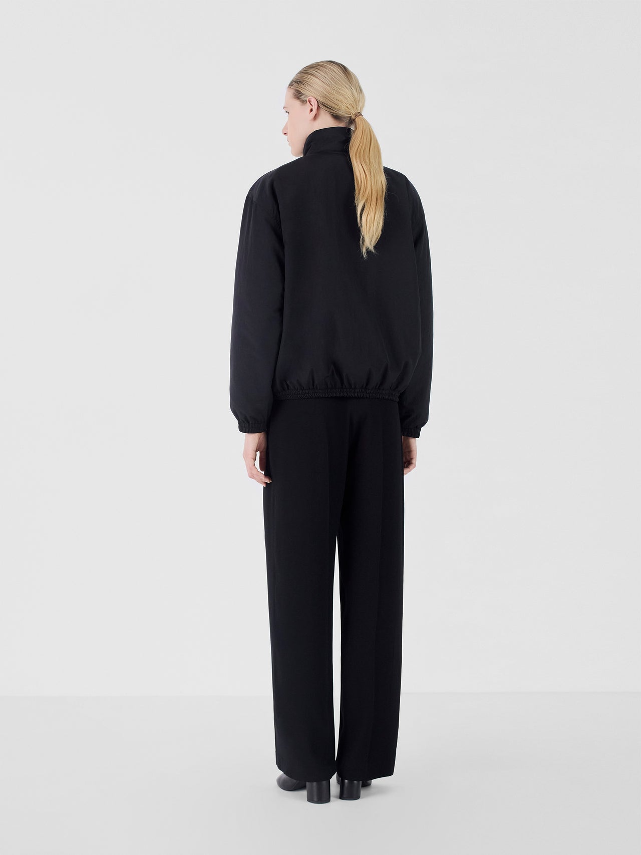 Iesel Jacket